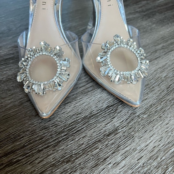 GIANNI BINI Vivyee Clear Rhinestone Sling Back Pointy Toe Heels - Picture 7 of 9